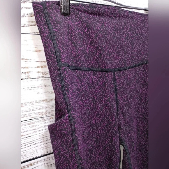 Athleta Ultimate Stash Textured‎ 7/8 Tight size XS Black Purple Performance - Picture 4 of 10